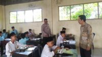 Polsek Lembar Pastikan Program Makan Bergizi Gratis Berjalan Aman dan Lancar (3) Polsek Lembar Pastikan Program Makan Bergizi Gratis Berjalan Aman dan Lancar