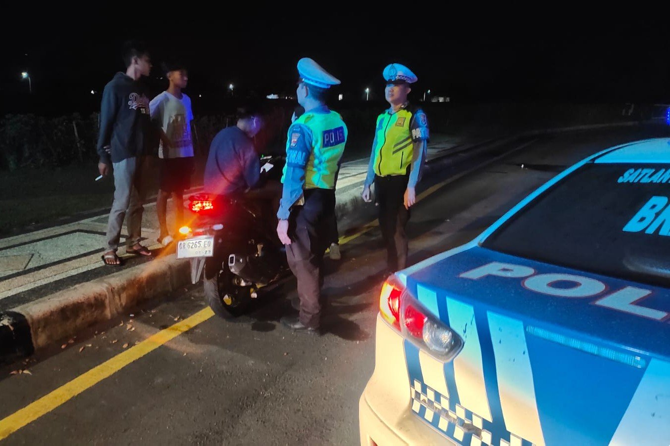 Patroli Malam di Bypass BIL, Satlantas Lombok Barat Cegah Balap Liar dan Kejahatan