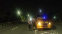 Tingkatkan Keamanan, Polres Lombok Barat Intensifkan Patroli Blue Light di Jalur Bypass BIL II